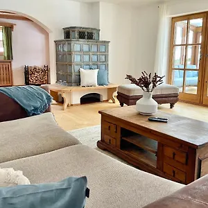 Ferienhaus Weissachdamm Am Tegernsee, Rotta